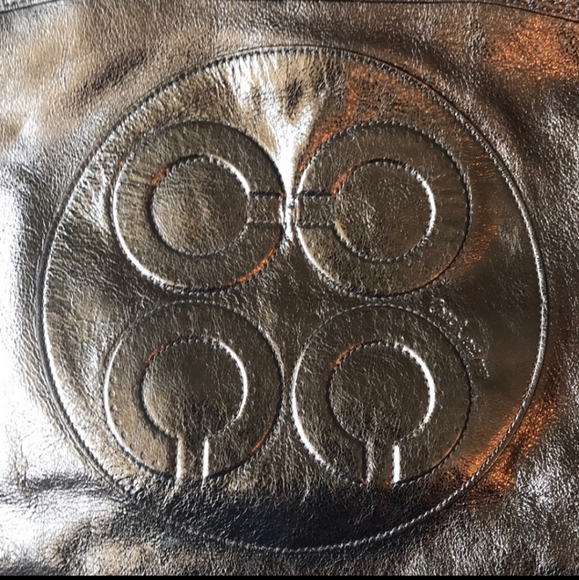 COACH - Julia Metallic Leather Perry Tote - Picture 4 of 11